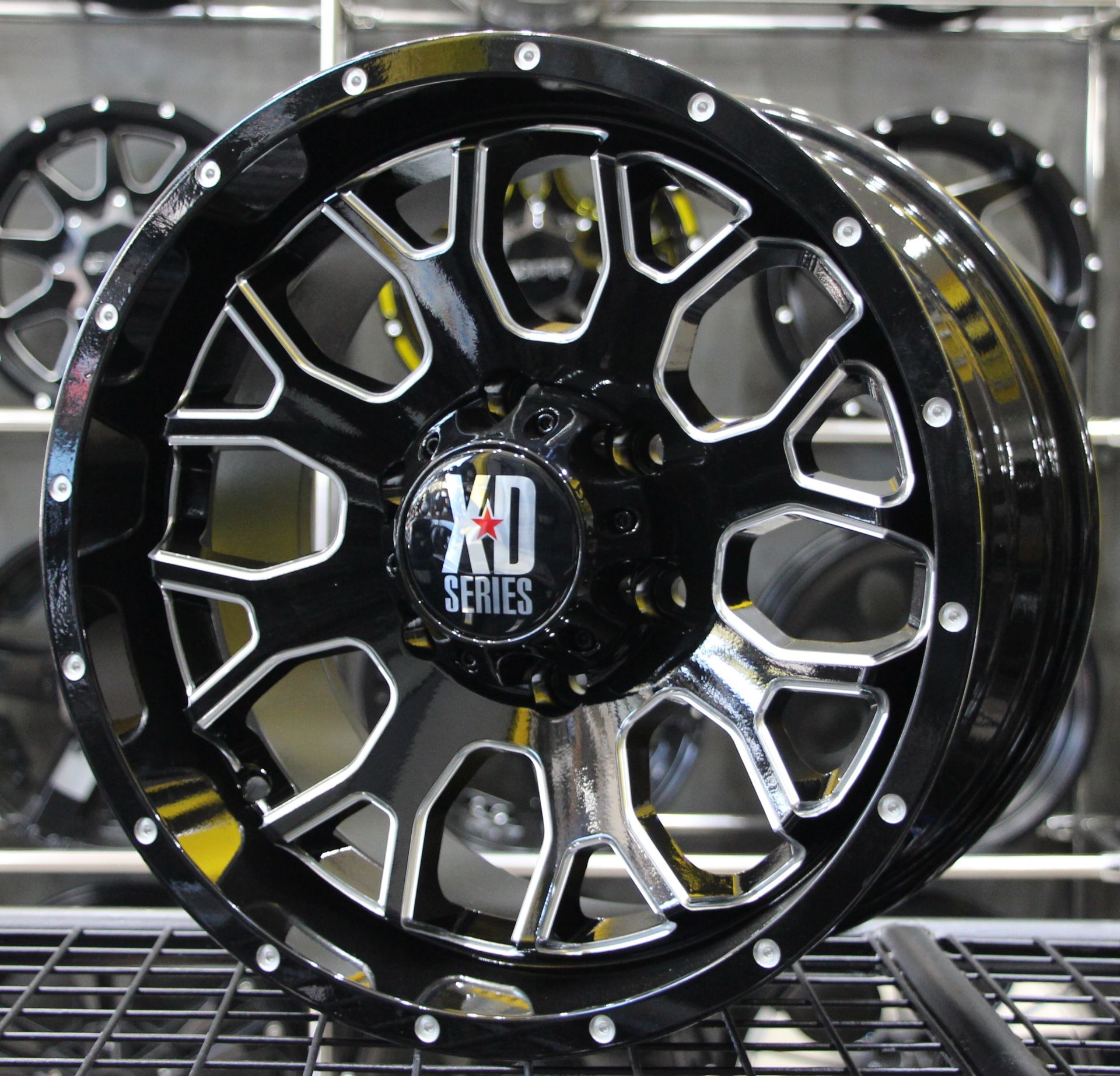 KMC XD202 17X9.0 6X139.7 ET+15