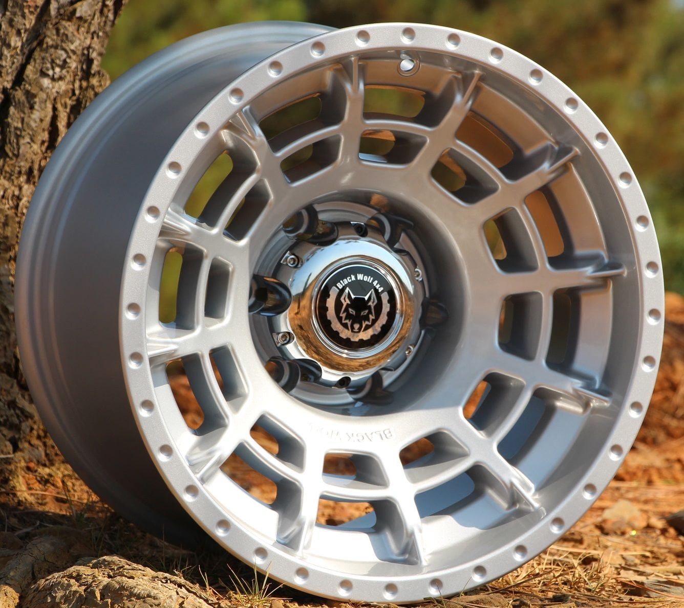 Black Wolf 1071 16X10 6X139.7 ET-44 Silver