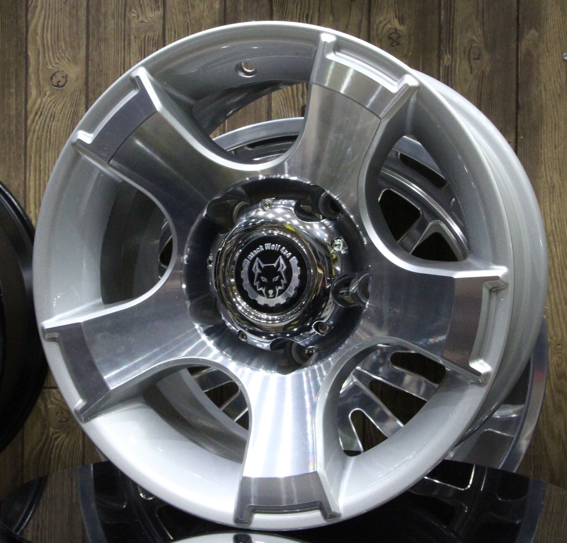 Black Wolf 1195 15X8.0 5X127 ET-10 Silver Polished