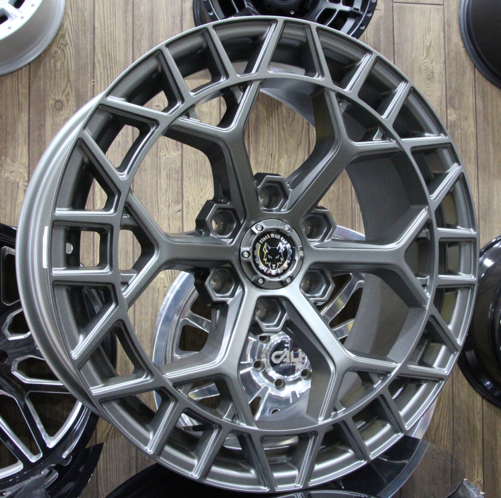 Black Wolf 5672 20X9.0 6X139.7 ET+15 Matte Grey