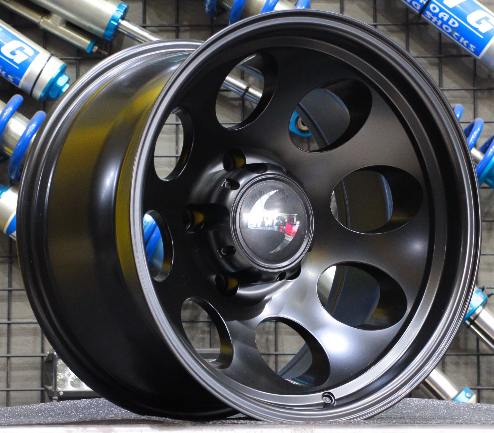 GT Wheels 171 17X10 5X150 ET-52 MB