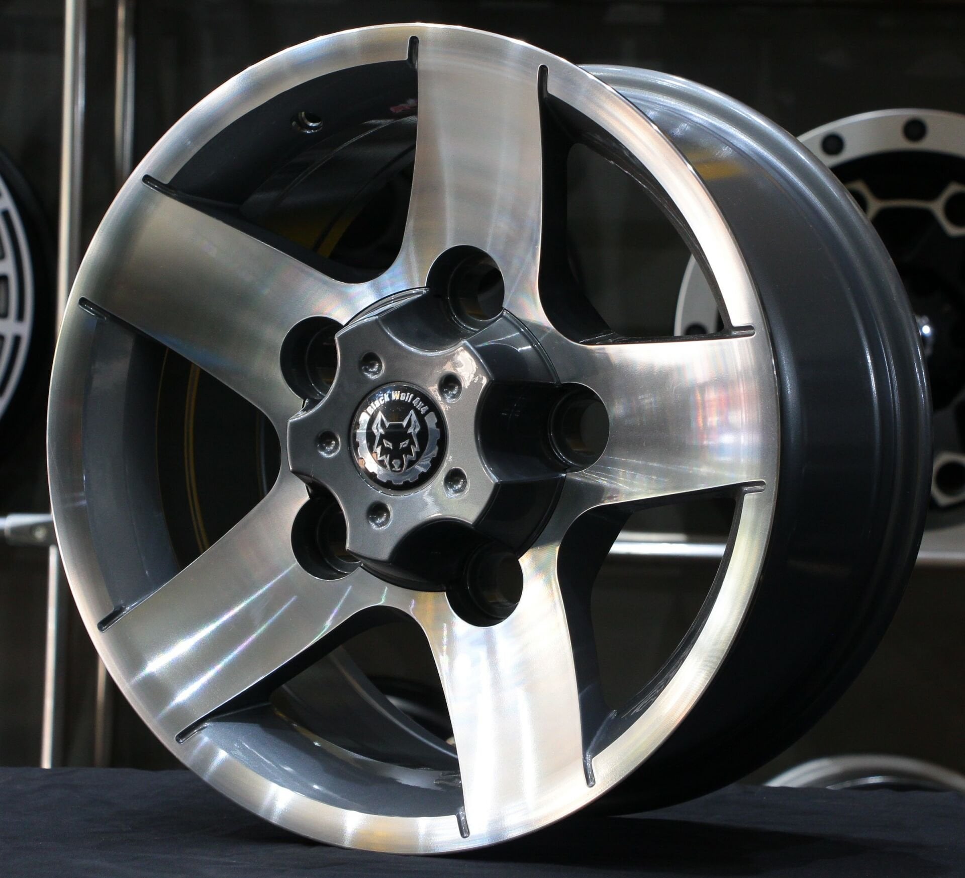 Powcan 390  16X8.0 5X165.1 ET25 Grey Machined